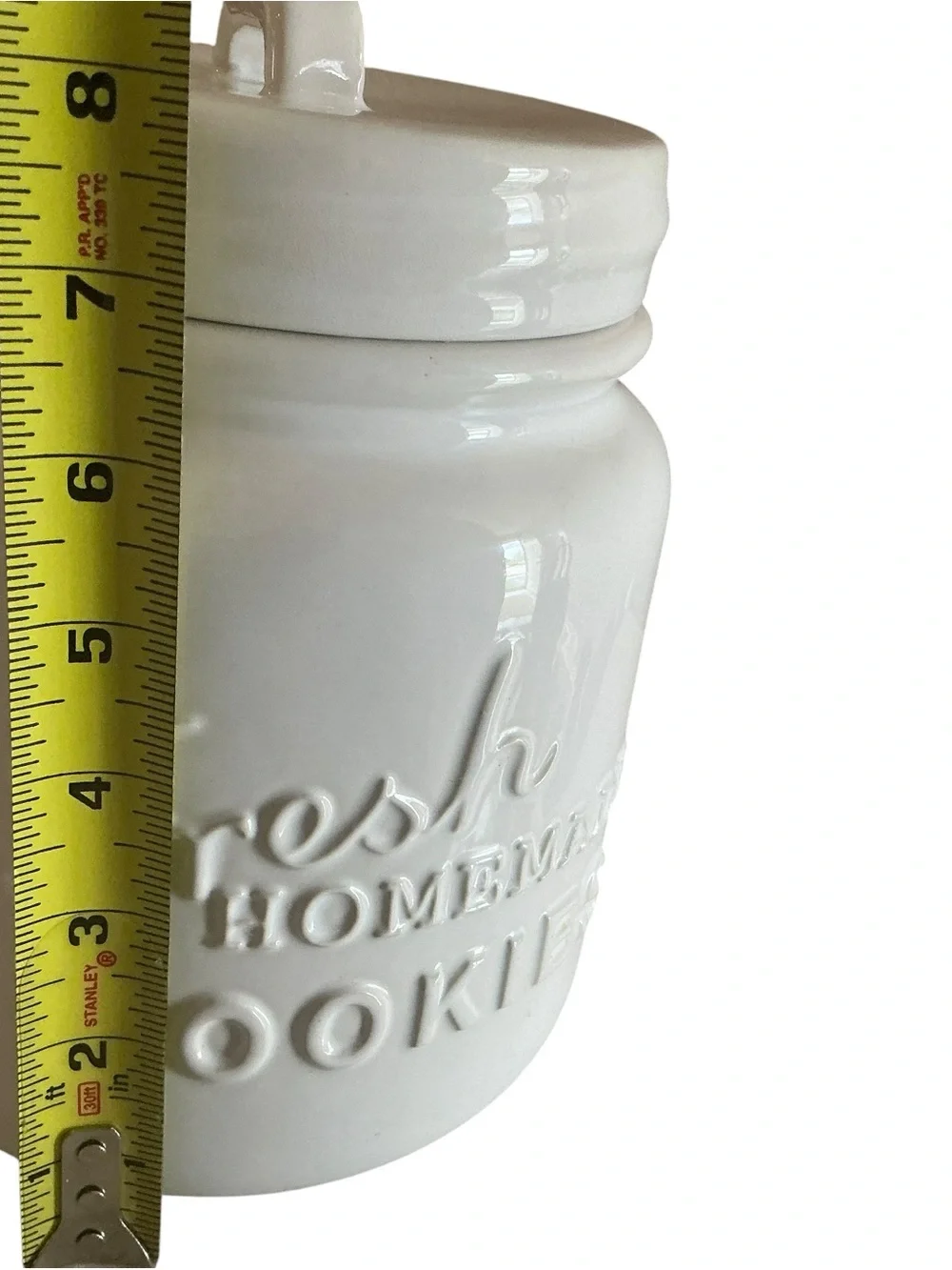 Crate & barrel “Fresh homemade cookies” canister cookie jar with lid